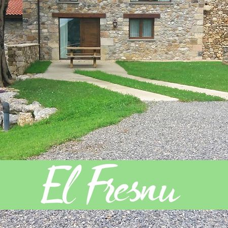 Apartamentos Rurales Casa La Piedra Collía エクステリア 写真