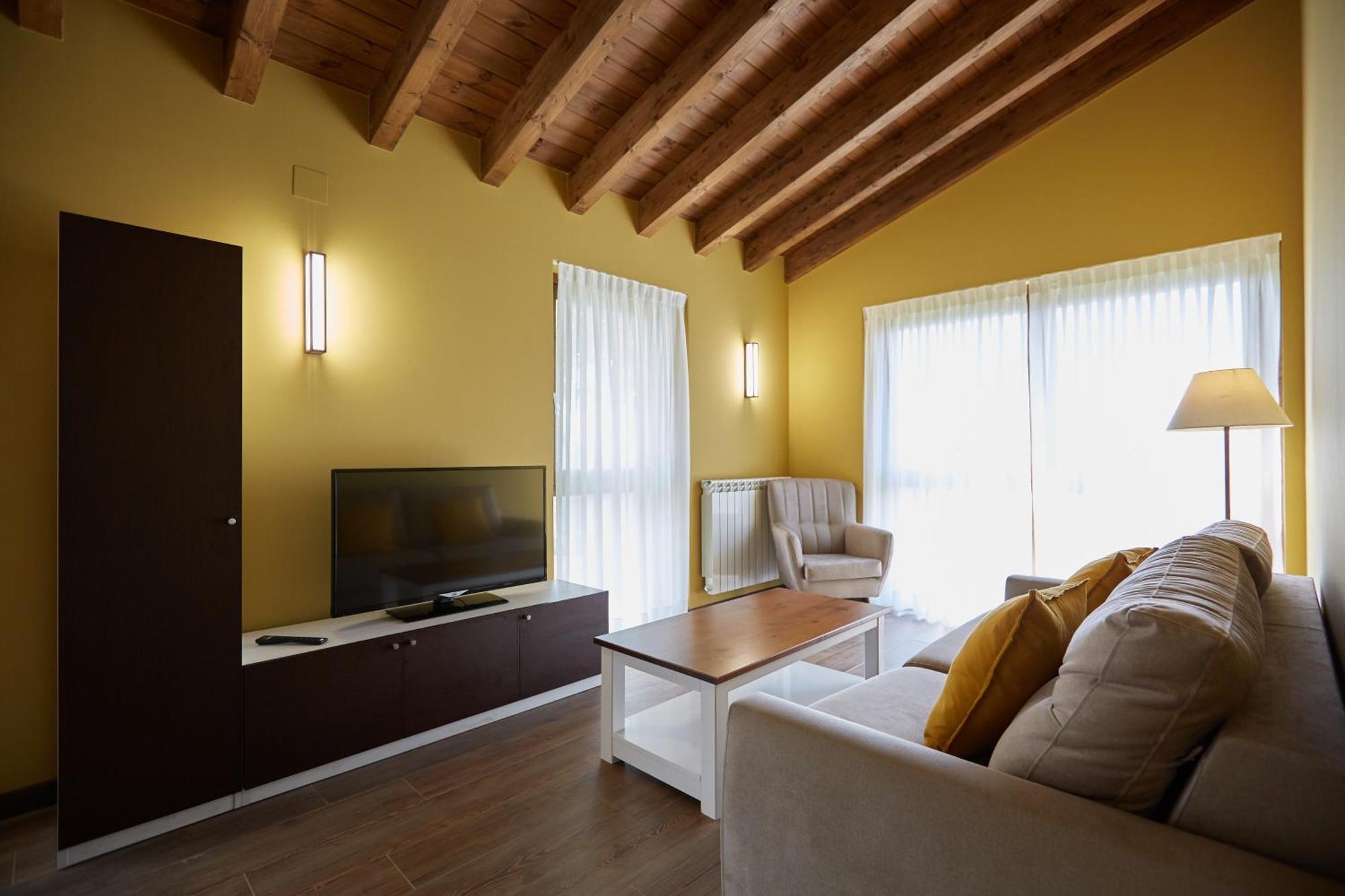 Apartamentos Rurales Casa La Piedra Collía エクステリア 写真