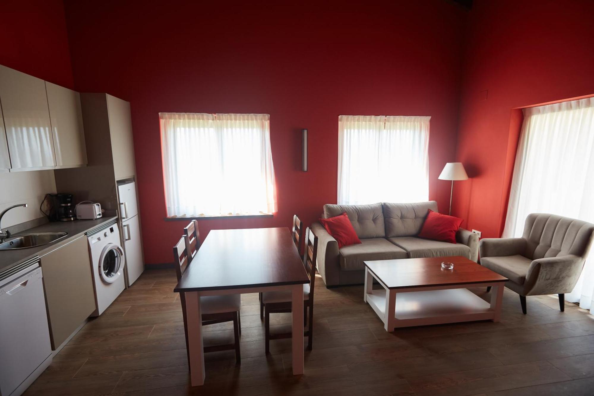 Apartamentos Rurales Casa La Piedra Collía エクステリア 写真