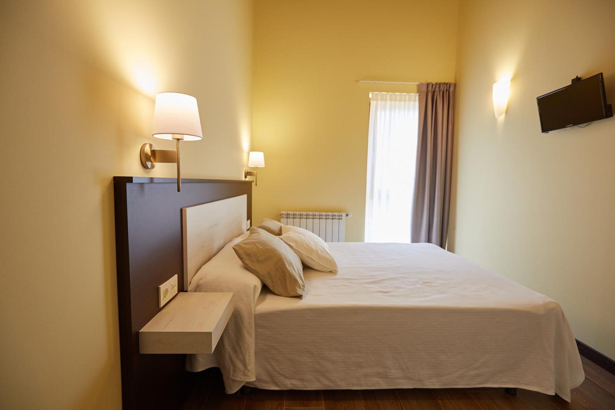 Apartamentos Rurales Casa La Piedra Collía エクステリア 写真