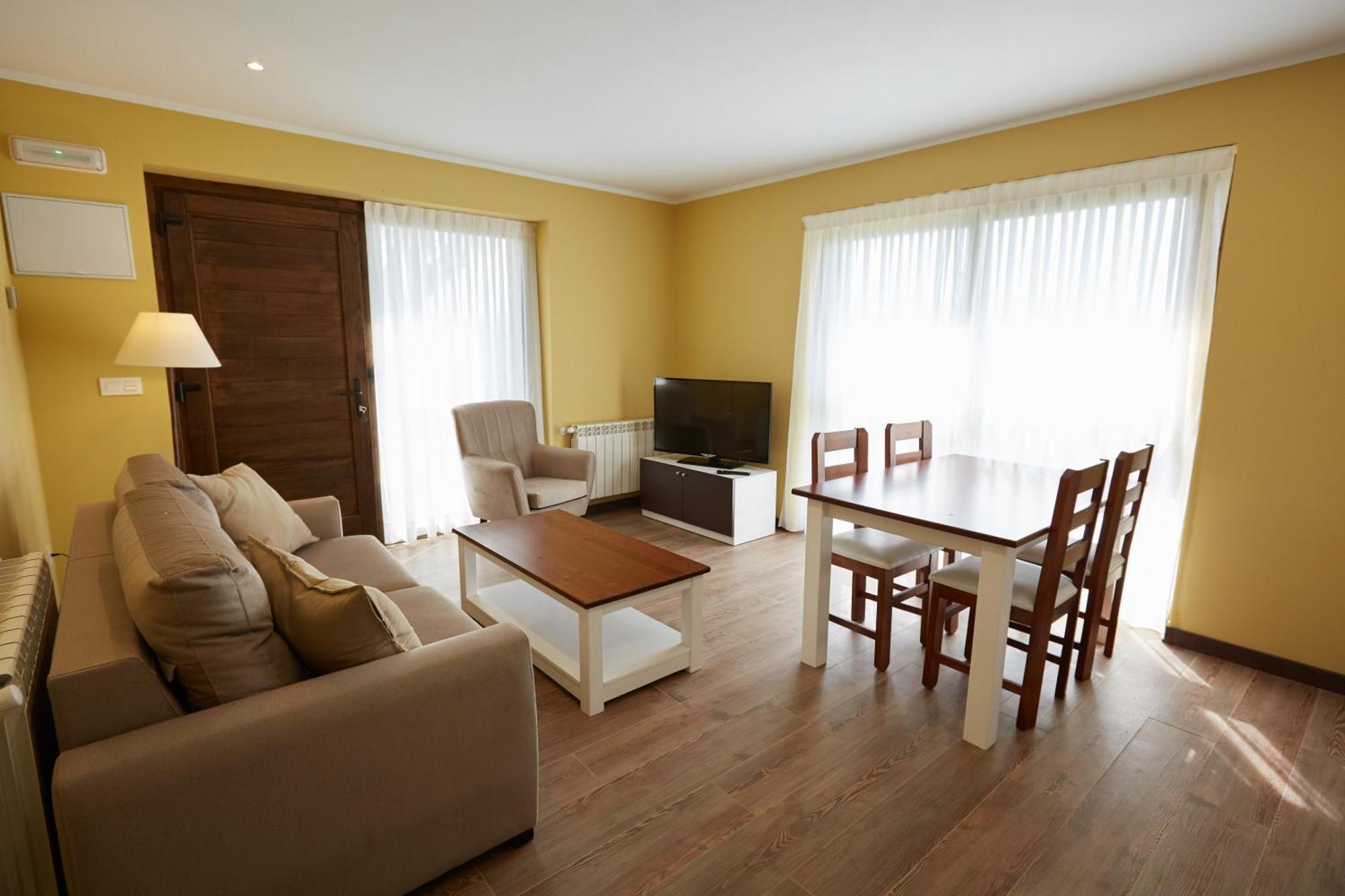 Apartamentos Rurales Casa La Piedra Collía エクステリア 写真