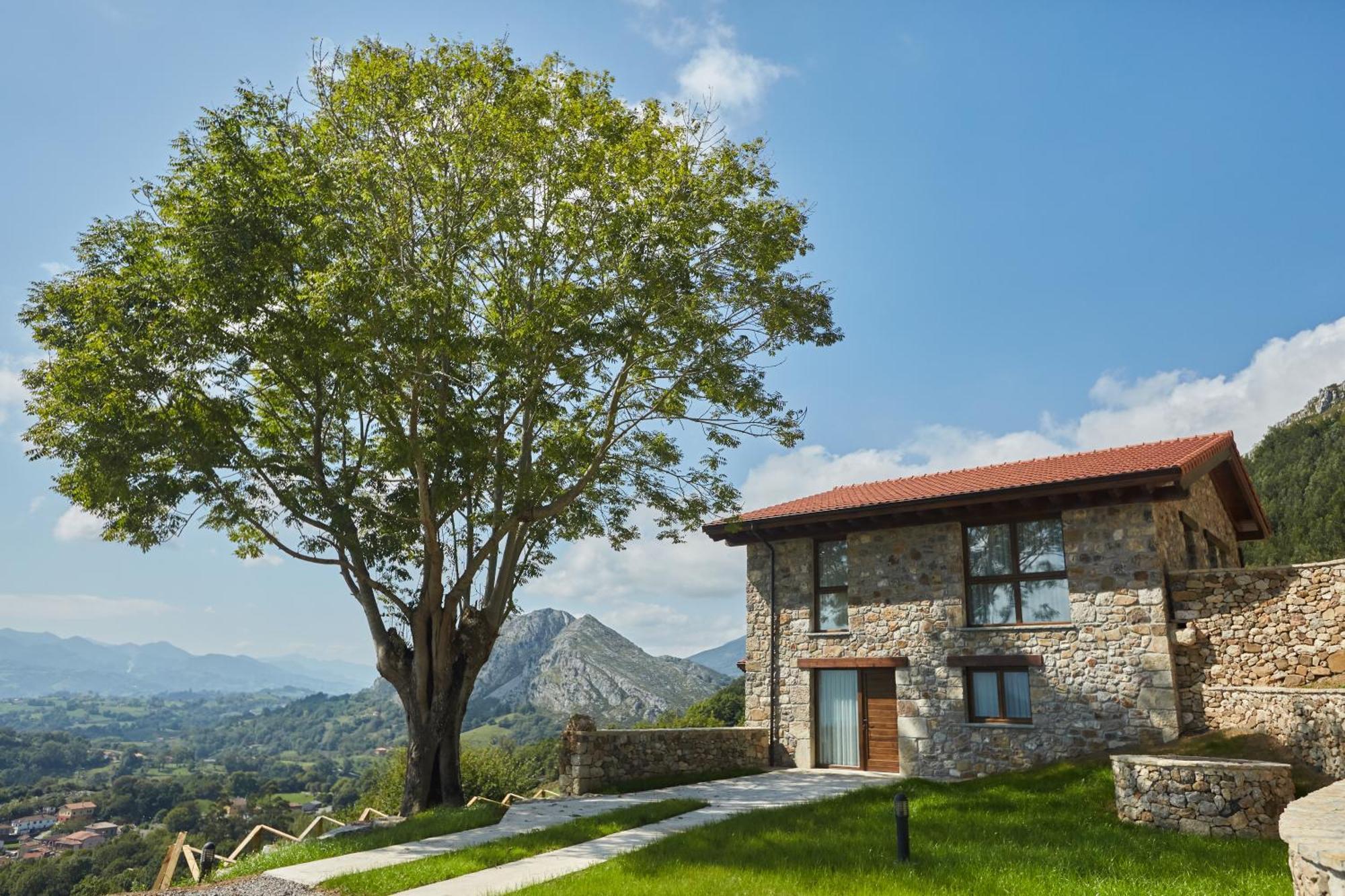 Apartamentos Rurales Casa La Piedra Collía エクステリア 写真
